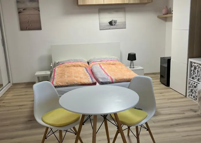 Relax Na Břehu Sázavy A Na Dosah Prahy *